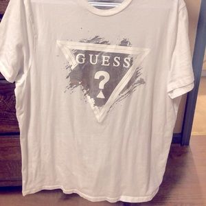 Guess Tshirt